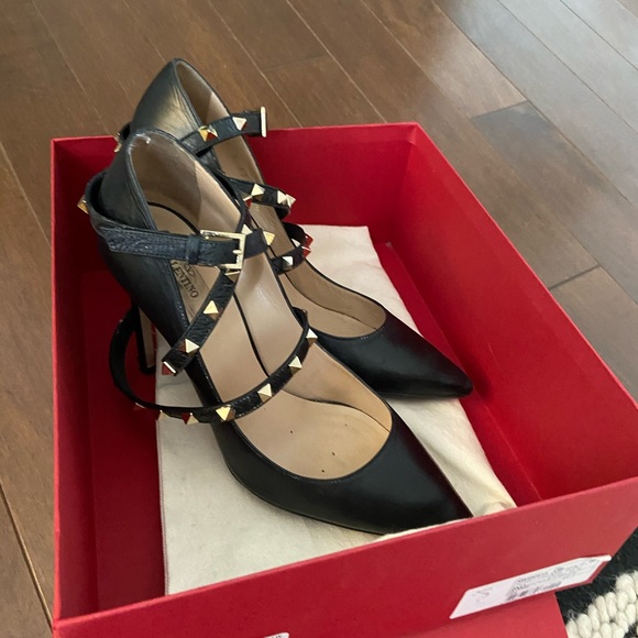 Valentino Rockstud ankle strap. Gently used. - Picture 7 of 15